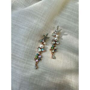 Iridescent starfish dangle rhinestone & faux pearl earrings ￼
